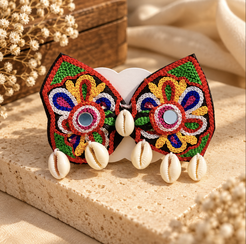 [AVEEN-HC-002] Rangoli Shell Bow Hair Clip